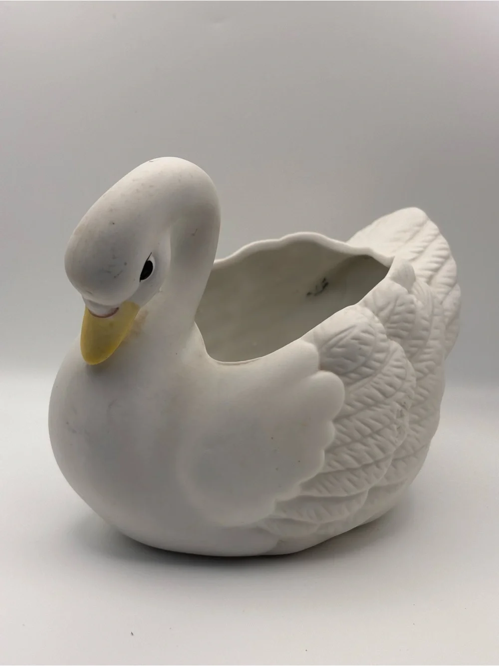Vintage Homco Ceramic Swan Planter with Hand-Painted Details, Model 1402